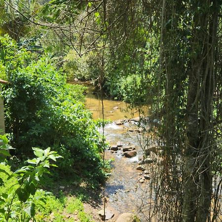 Hospedaria E Camping Quintal Do Mundo Лумиар Экстерьер фото